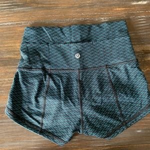 Rare Lululemon In Movement 2.5” shorts